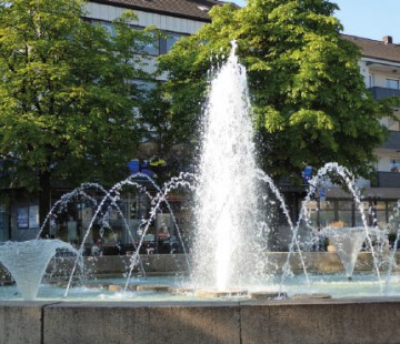 http://wp.kunst-in-der-stadt-haan.de/wp-content/uploads/2015/10/Stadtbrunnen_01-360x310.jpg